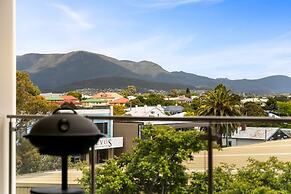 Kangaroo Bay Apartments