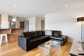 Kangaroo Bay Apartments