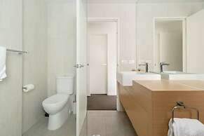 Kangaroo Bay Apartments