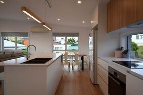 Kangaroo Bay Apartments