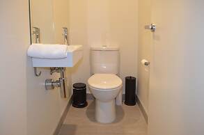 Kangaroo Bay Apartments