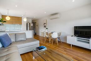 Kangaroo Bay Apartments