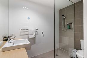 Kangaroo Bay Apartments