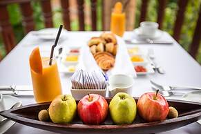 Model Residence and Spa