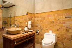 Model Residence and Spa