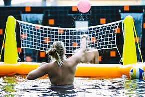 Mad Monkey Chiang Mai - Hostel