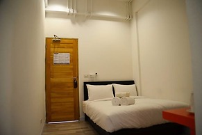 Mad Monkey Chiang Mai - Hostel