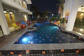 Mad Monkey Chiang Mai - Hostel