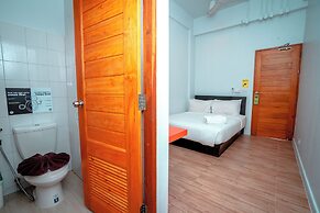 Mad Monkey Chiang Mai - Hostel