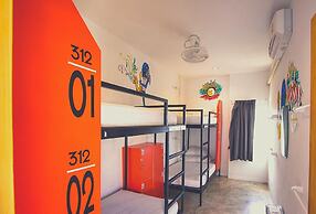 Mad Monkey Chiang Mai - Hostel