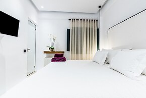 Portes Mykonos Suites & Villas