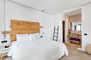Portes Mykonos Suites & Villas