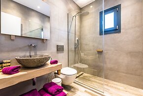 Portes Mykonos Suites & Villas