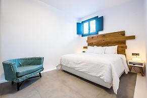 Portes Mykonos Suites & Villas