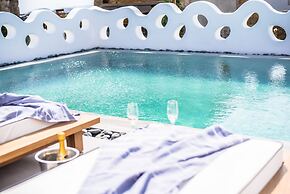 Portes Mykonos Suites & Villas