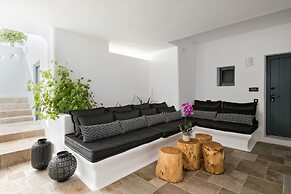 Portes Mykonos Suites & Villas