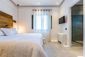 Portes Mykonos Suites & Villas