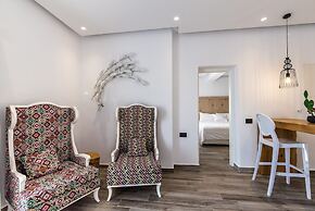 Portes Mykonos Suites & Villas