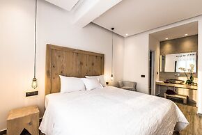 Portes Mykonos Suites & Villas