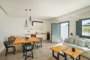 Portes Mykonos Suites & Villas