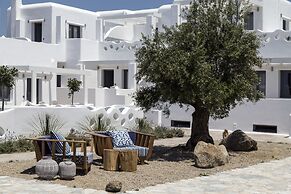 Portes Mykonos Suites & Villas