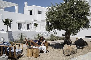 Portes Mykonos Suites & Villas