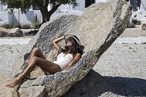 Portes Mykonos Suites & Villas