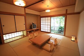 Green Rich Hotel Suizenji