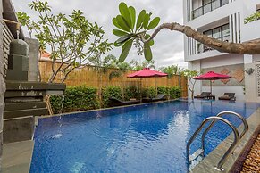 Silver Palms Residence