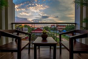 Silver Palms Residence