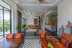 Silver Palms Residence