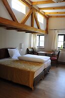 Hotel Schlossresidenz Heitzenhofen