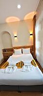 Otantik Hotel