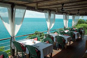 Boujis Boutique Resort