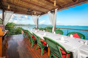 Boujis Boutique Resort