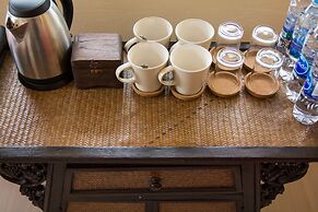 Boujis Boutique Resort