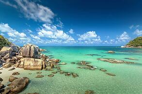 Boujis Boutique Resort