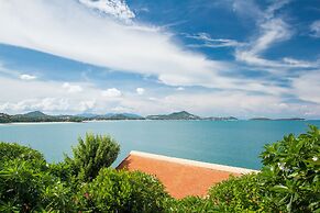 Boujis Boutique Resort