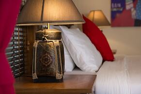 Boujis Boutique Resort