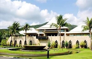 Boujis Boutique Resort