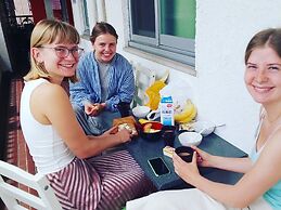 Fukuoka Guest House Little Asia Kokura - Hostel