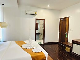 Holy Angkor Hotel