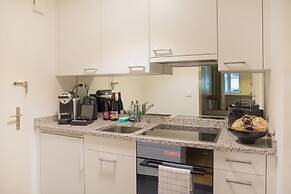 Stylish Apartment in the Heart of Zug by Airhome