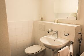 Stylish Apartment in the Heart of Zug by Airhome