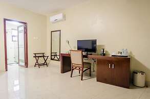 Hillside Plaza Hotel