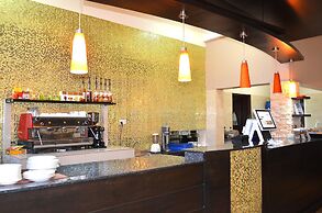 Hillside Plaza Hotel