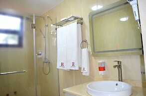 Hillside Plaza Hotel