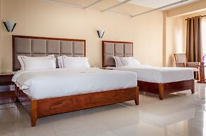 Hillside Plaza Hotel