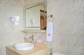 Hillside Plaza Hotel