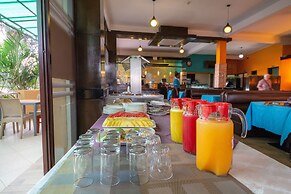 Hillside Plaza Hotel